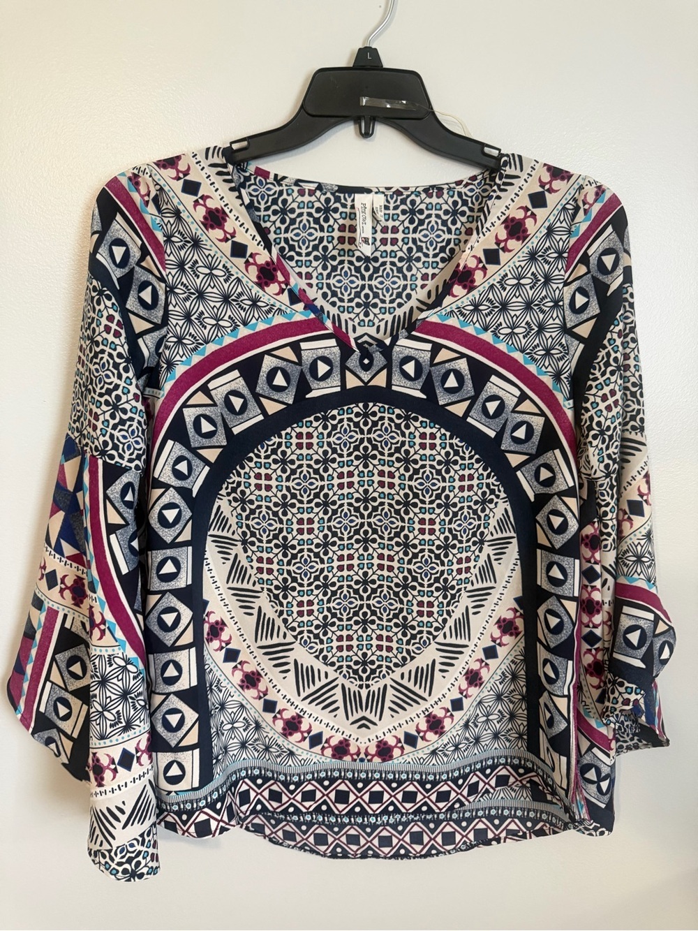Pink Owl Boho Geometric V-Neck Tunic in Navy, Cream & Pink size small